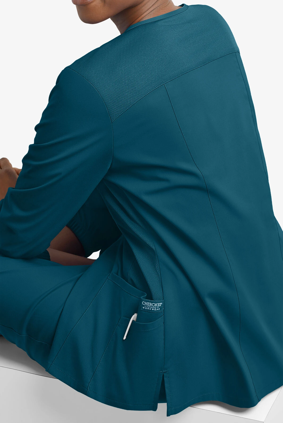 UA Exclusive Cherokee Workwear Professionals Active Women's 4-Pocket STRETCH Zip Front Scrub Jacket - Image 4