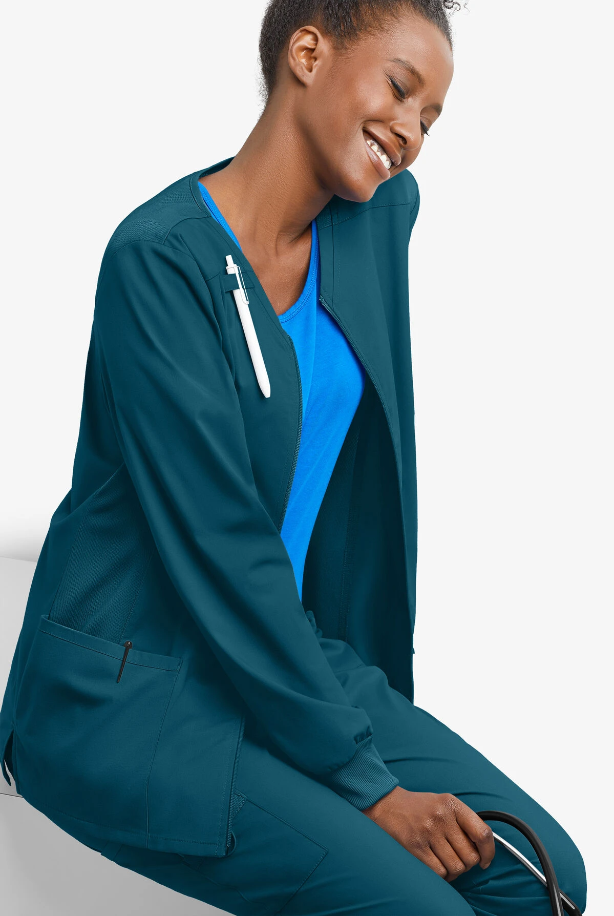 UA Exclusive Cherokee Workwear Professionals Active Women's 4-Pocket STRETCH Zip Front Scrub Jacket - Image 6